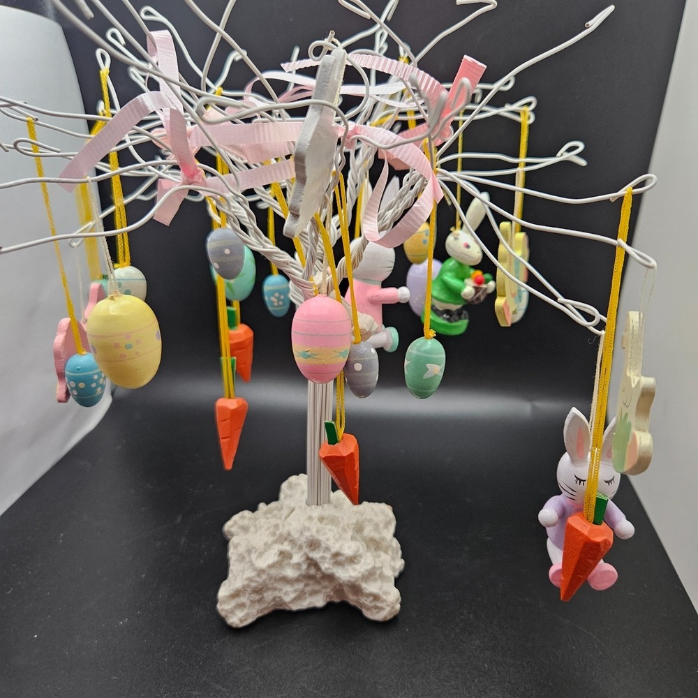 Vintage Easter Ornament Tree White‎ Wire Display Wooden Bunny Eggs Carrots Decor